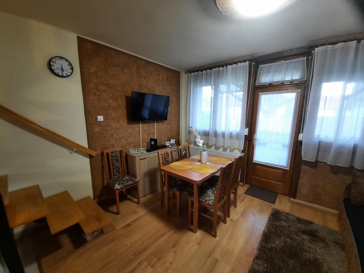 For You Apartman Jula Exterior foto